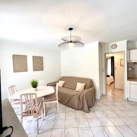 דירה La Bergerie 2 A 6 Personnes - Piscine - Cap D'agde - Pinede אגדה